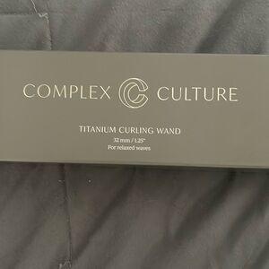 New Complex Culture titanium curling wand